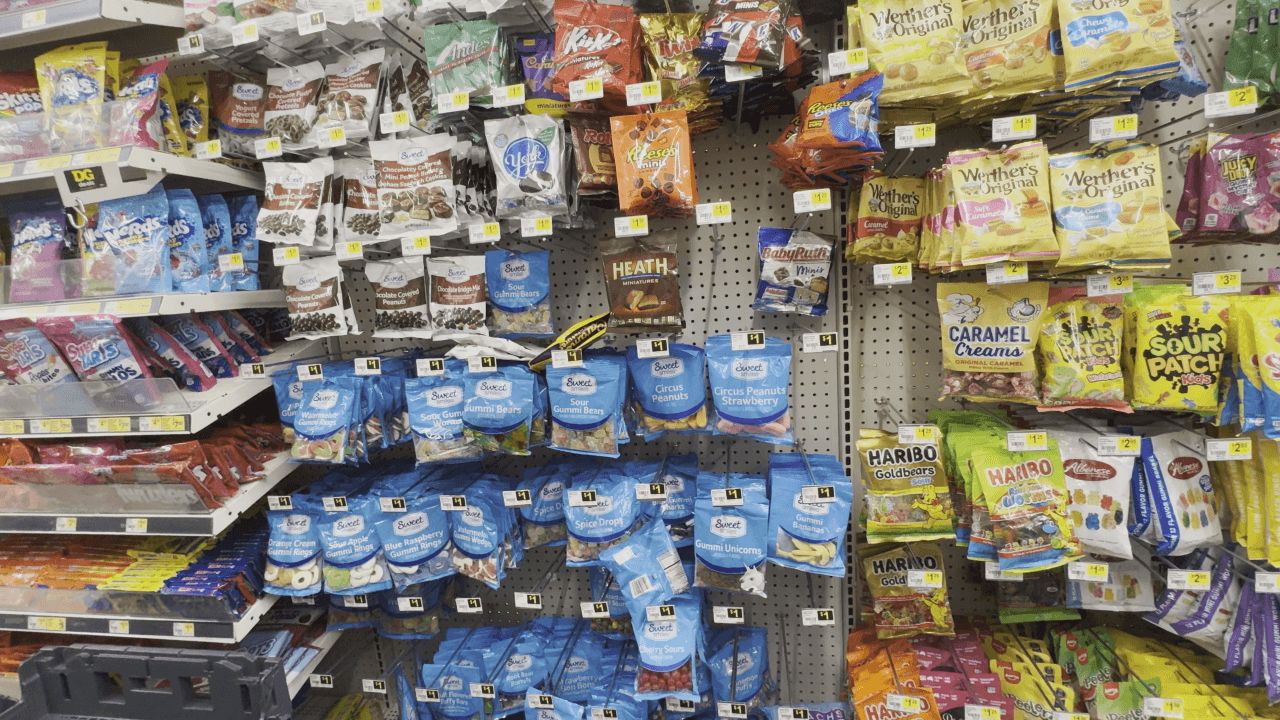 Lake City Police Share Halloween Safety Advice Ahead of Trick-or-Treating