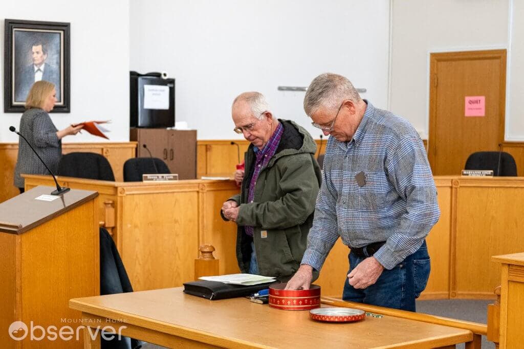 Two Candidates Withdraw From Baxter County Council Races Before Ballot Draw