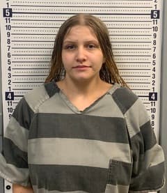 Paragould Woman Accused of Throwing Knife, Threatening to Kill Man