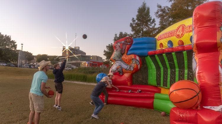 A-State Homecoming Week Celebrates 'Into the Howlverse'