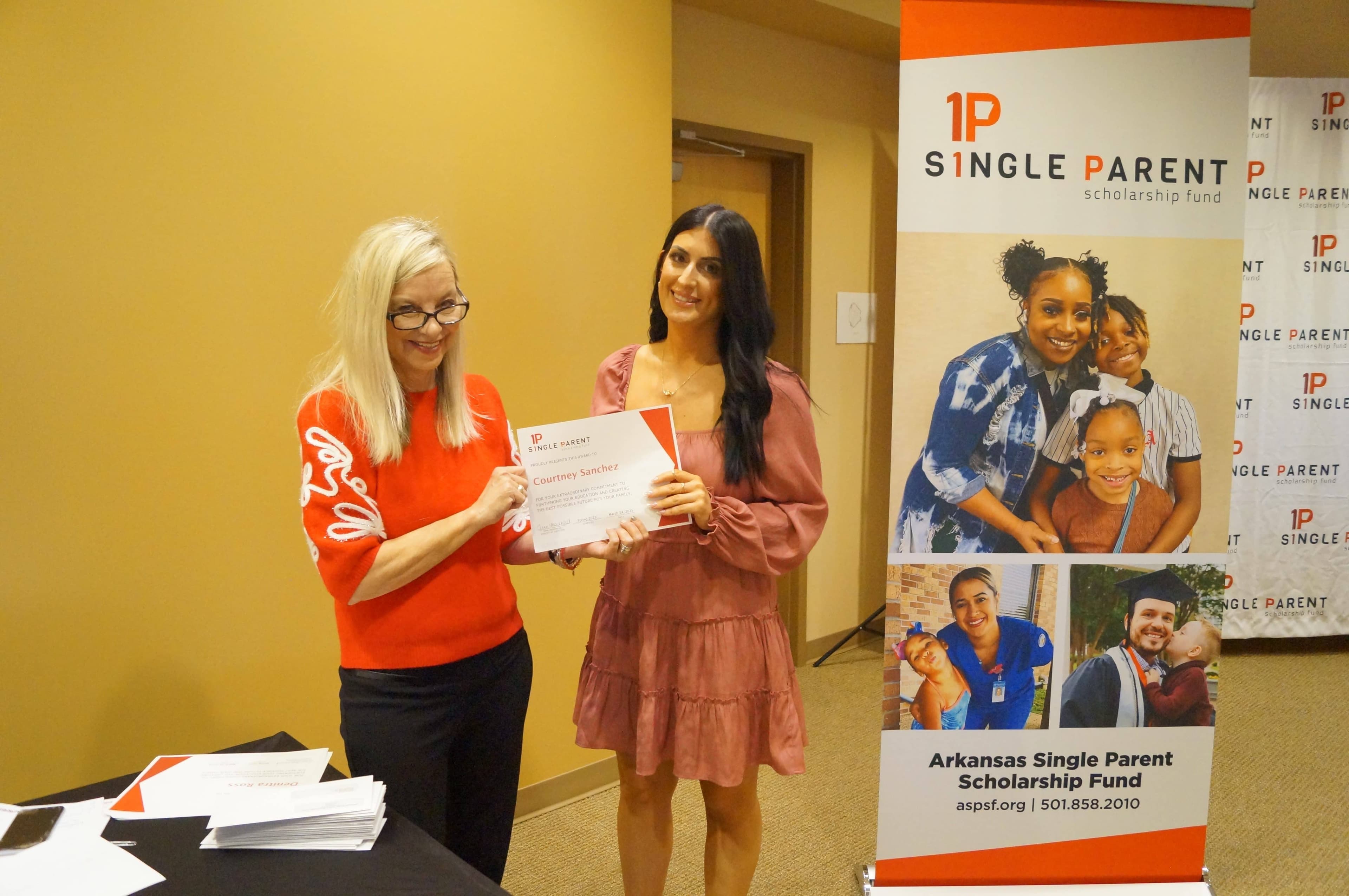 Scholarship Fund Offers Up to $1,600 for Independence County Single Parents