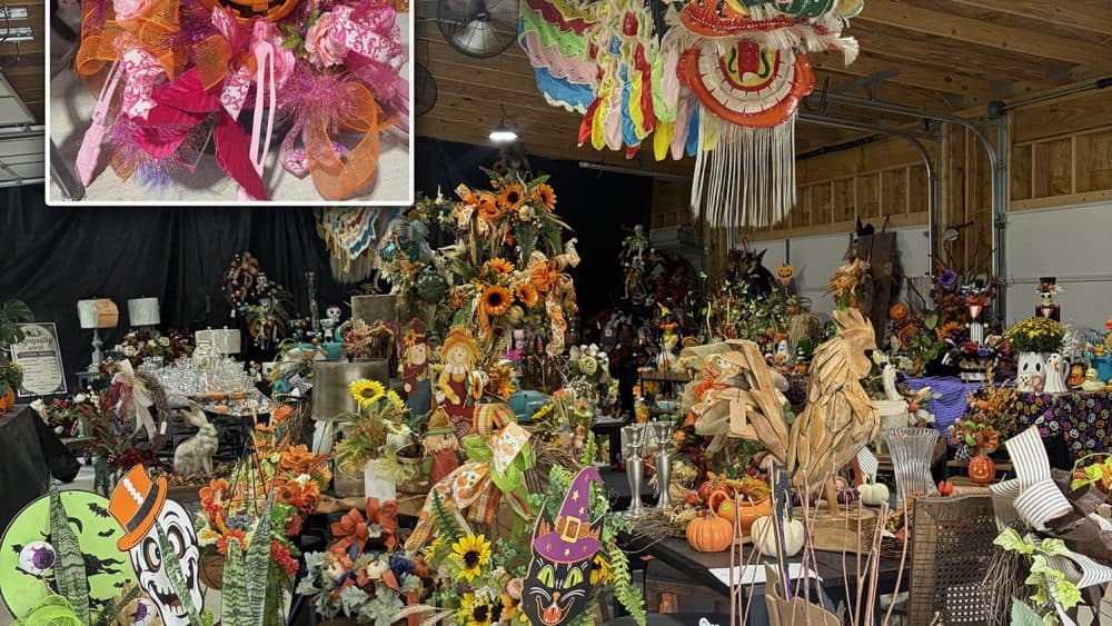 Ronnie’s Touch Brings Fall and Halloween Flair to Batesville