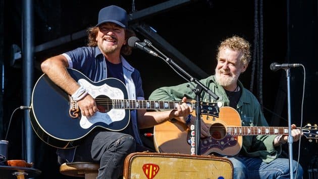 Eddie Vedder Performs, Bono Speaks at Glen Hansard Funeral