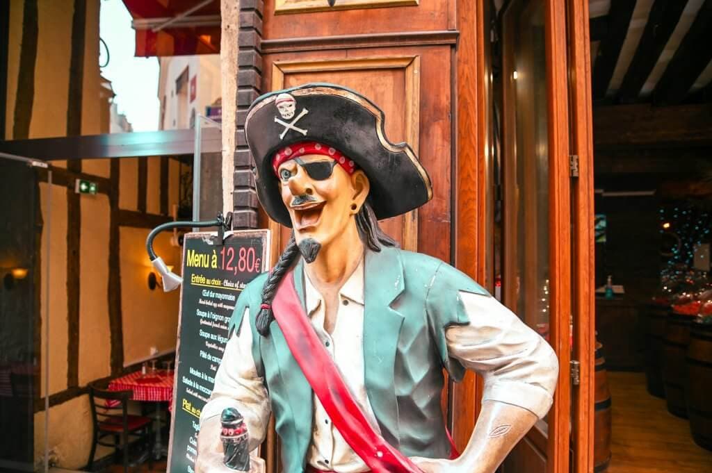Library Hosts Talk Like a Pirate Day Celebration