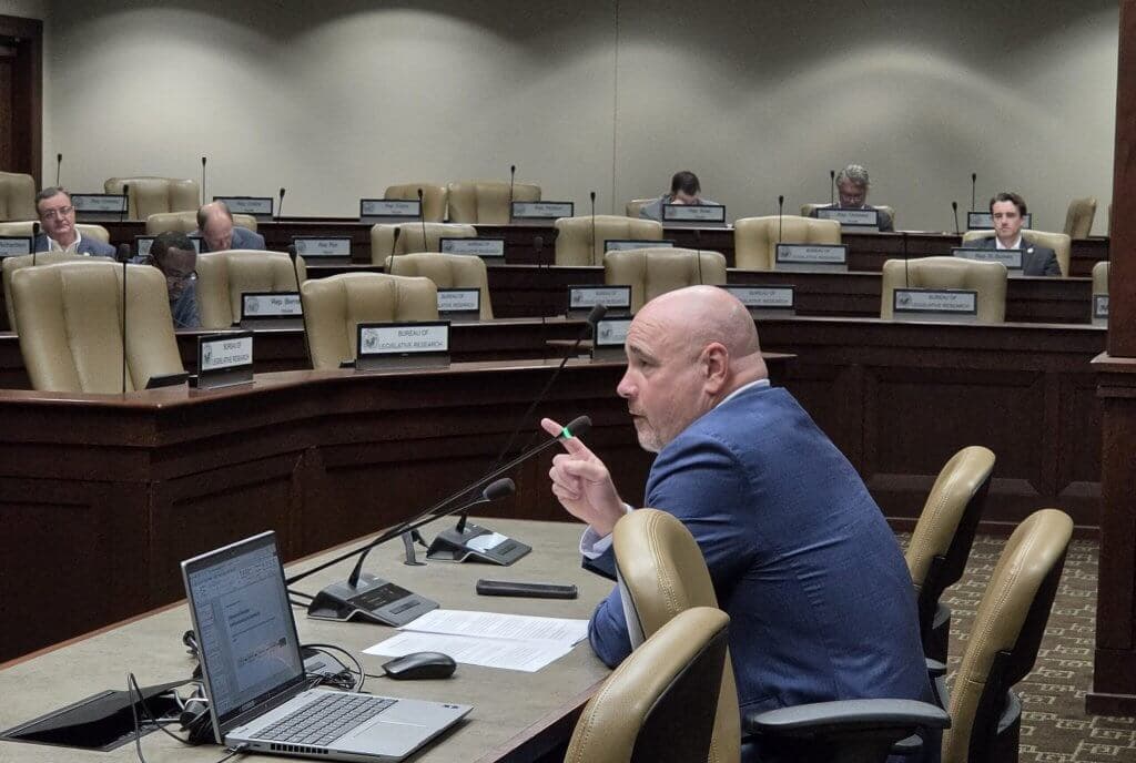 Lawmakers Discuss Reentry Initiatives to Address Prison Overcrowding in Arkansas